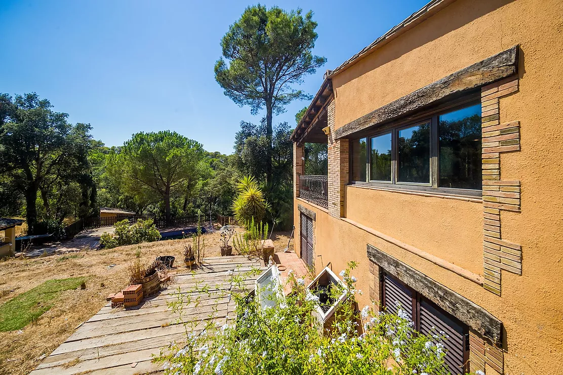 Country house with pool in Les Gavarres – Costa Brava
