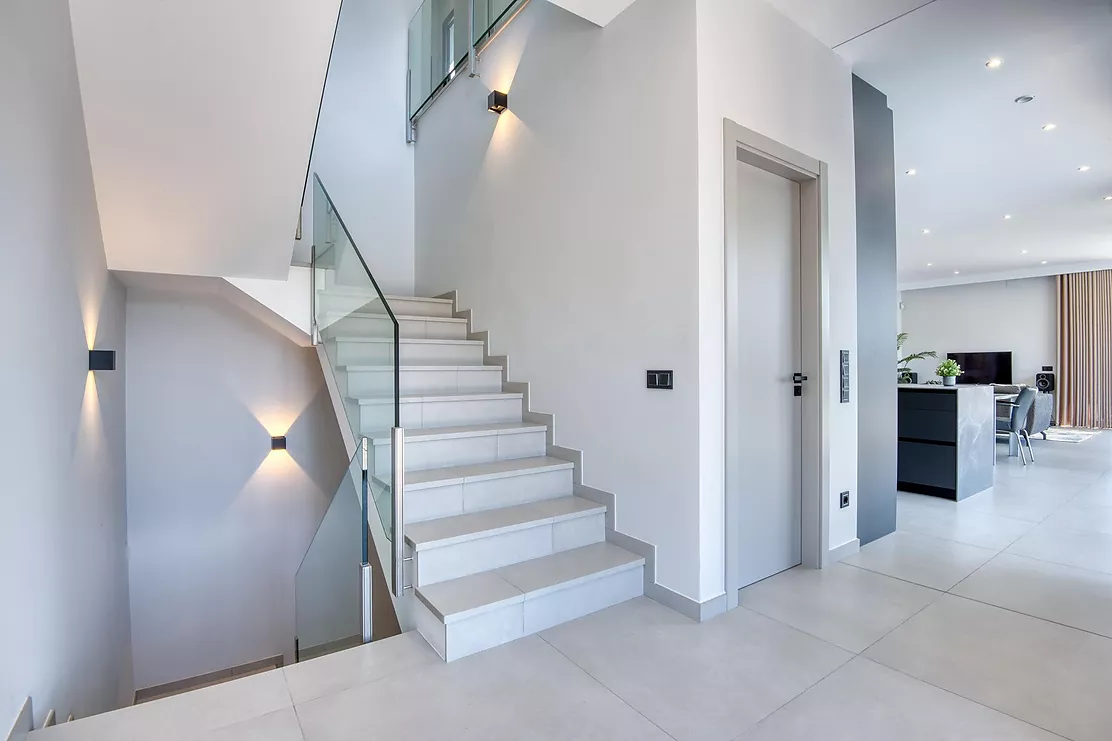 Contemporary villa with pool and parking in Calonge