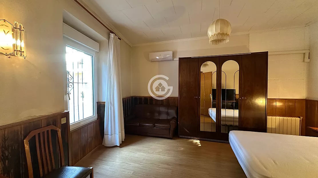 Casa de pueblo con patios y garaje cerca del centro de Palafrugell