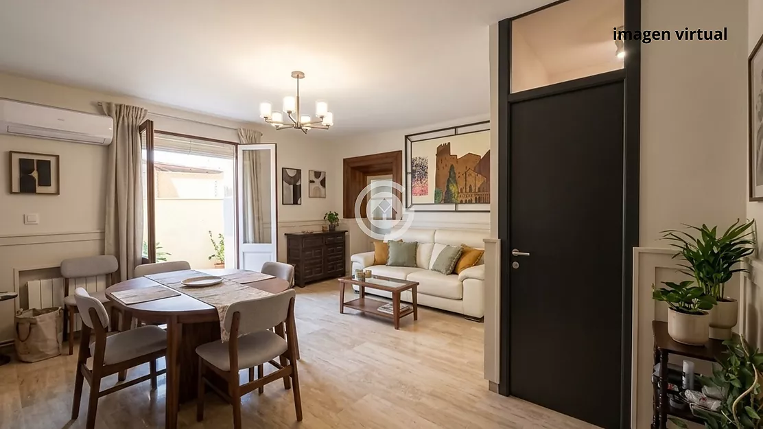 Casa de pueblo con patios y garaje cerca del centro de Palafrugell