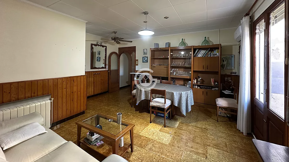 Casa de pueblo con patios y garaje cerca del centro de Palafrugell