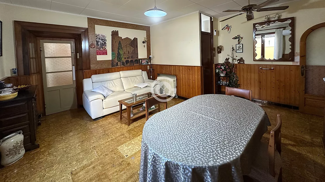 Casa de pueblo con patios y garaje cerca del centro de Palafrugell
