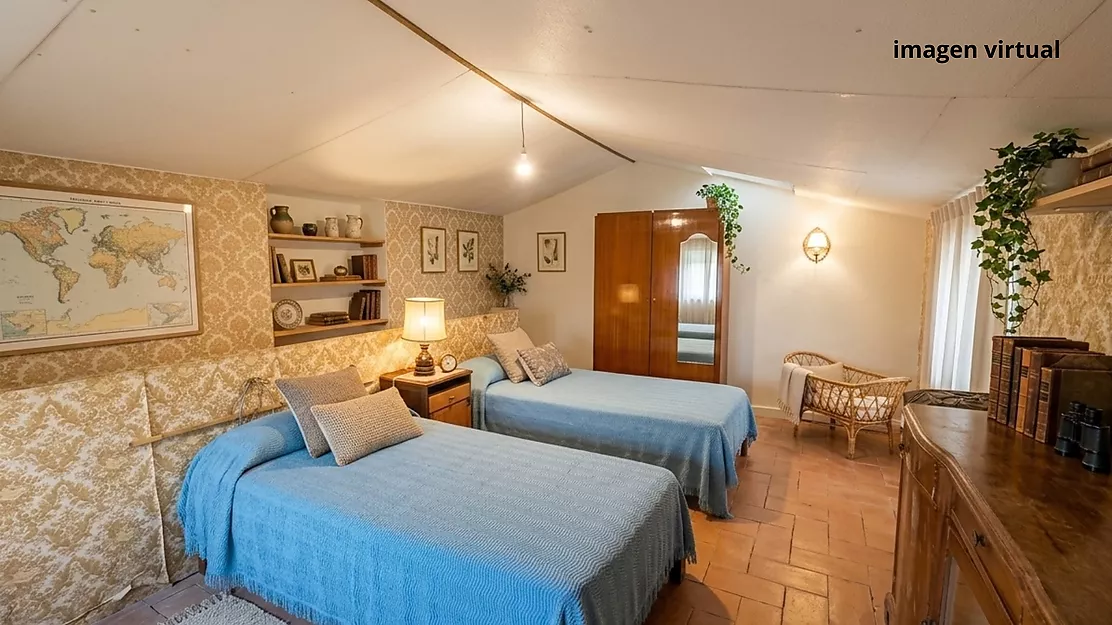 Casa de pueblo con patios y garaje cerca del centro de Palafrugell