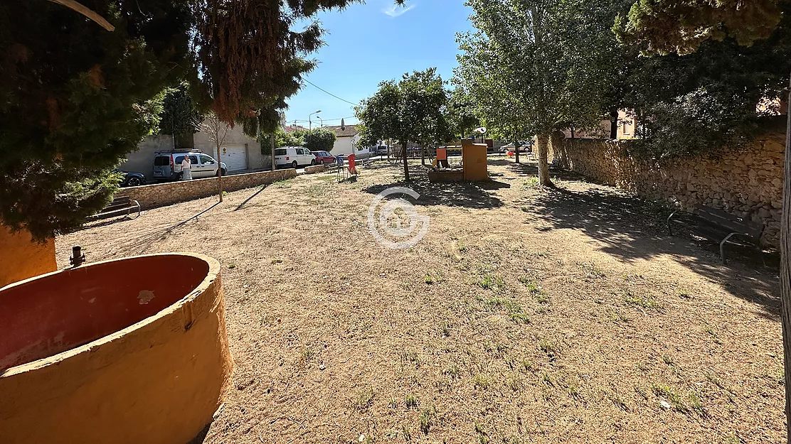 Casa de pueblo con patios y garaje cerca del centro de Palafrugell