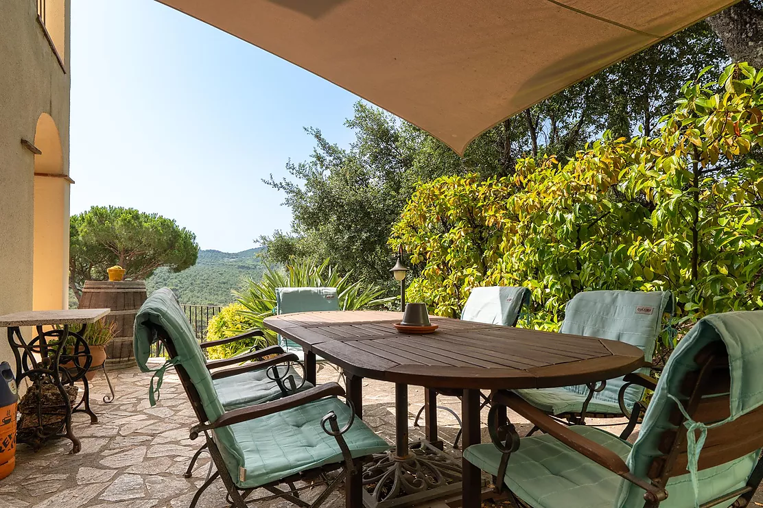 Detached Villa with Pool and Panoramic Mountain Views in Calonge