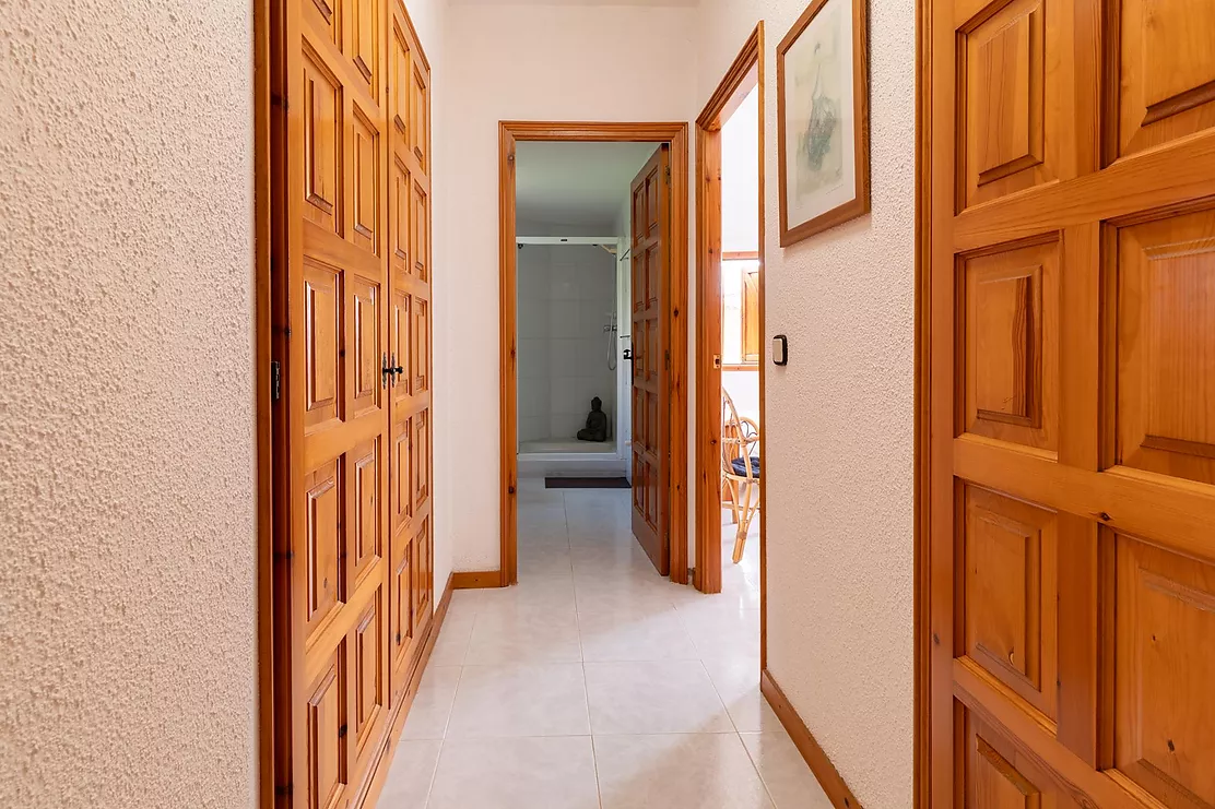 Detached Villa with Pool and Panoramic Mountain Views in Calonge