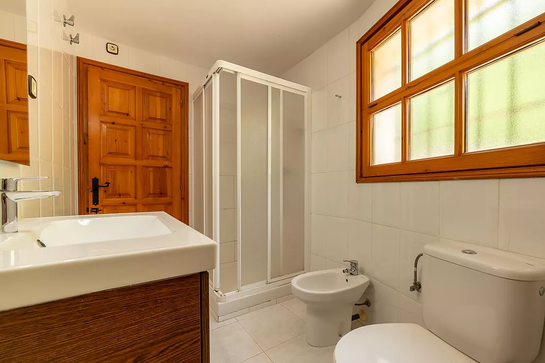 Detached Villa with Pool and Panoramic Mountain Views in Calonge
