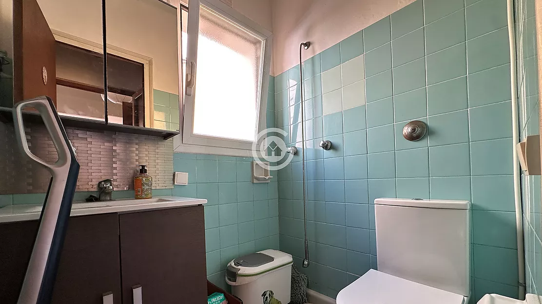 SPACIOUS 6-BEDROOM HOUSE WITH 2 BATHROOMS, GARAGE AND TERRACE IN PALAFRUGELL