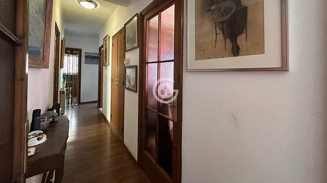 SPACIOUS 6-BEDROOM HOUSE WITH 2 BATHROOMS, GARAGE AND TERRACE IN PALAFRUGELL