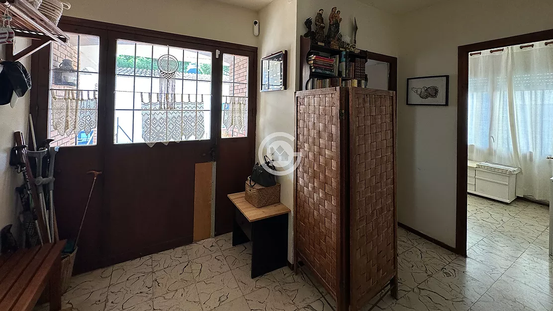 SPACIOUS 6-BEDROOM HOUSE WITH 2 BATHROOMS, GARAGE AND TERRACE IN PALAFRUGELL