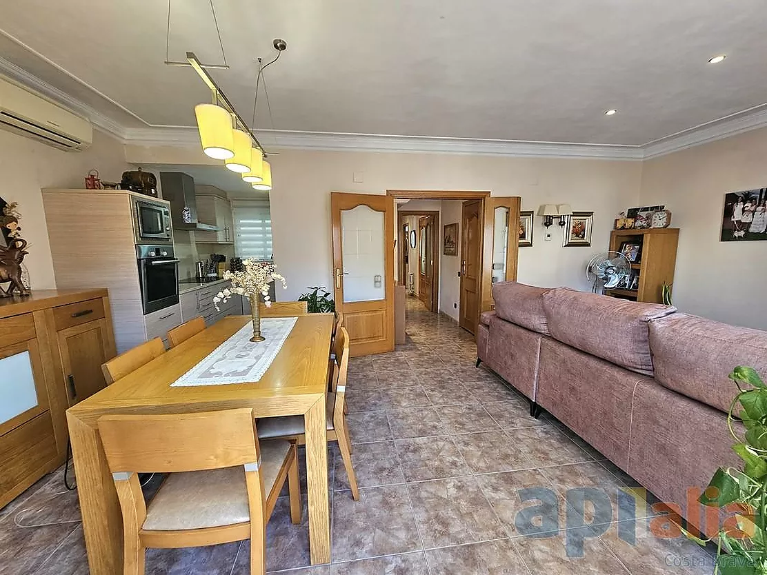 DUPLEX AMB TERRASSA A SANT FELIU DE GUÍXOLS
