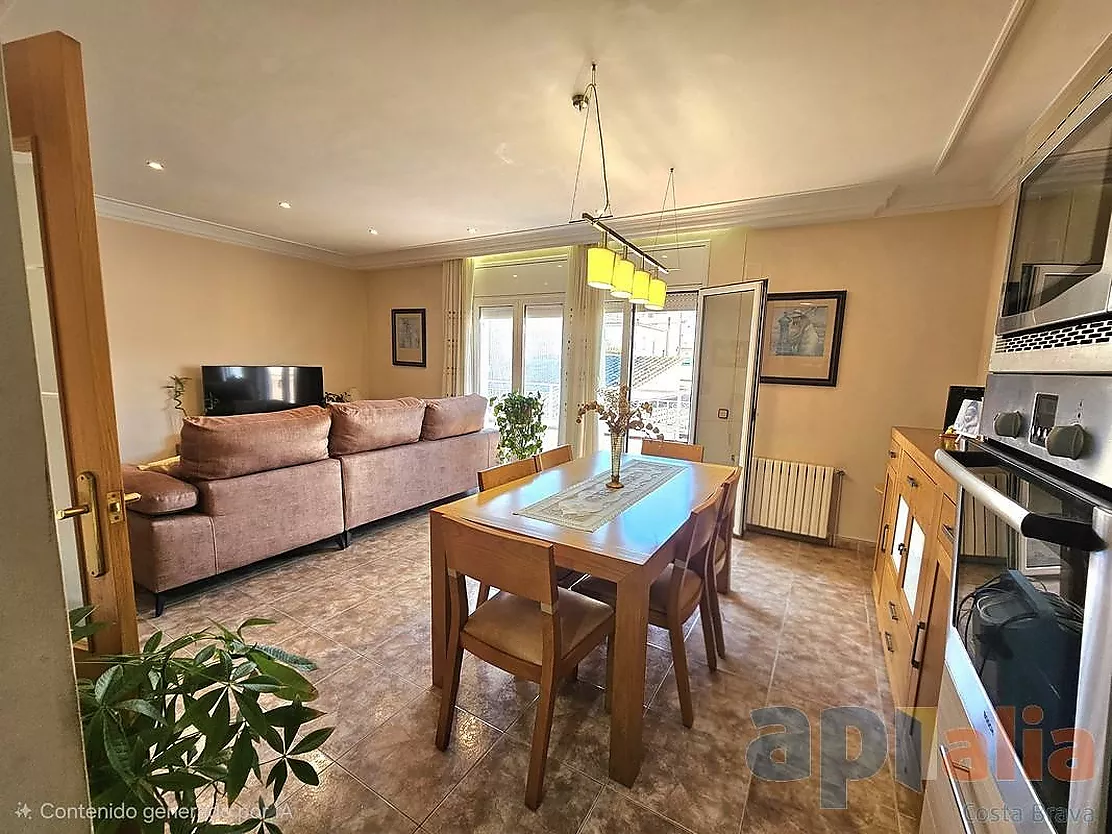 DUPLEX AMB TERRASSA A SANT FELIU DE GUÍXOLS