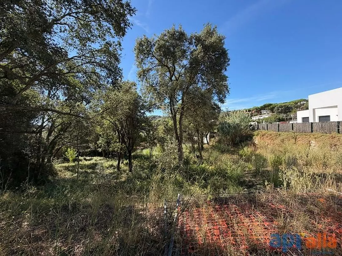 TERRAIN À MAS PALLÍ II (CALONGE) AVEC PROJET DE BASE INCLUS
