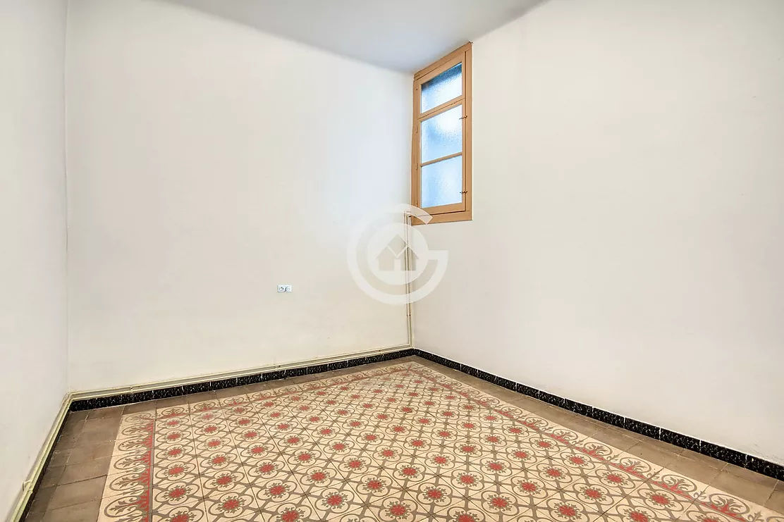 TOWNHOUSE WITH COMMERCIAL PREMISES IN THE CENTRE OF PALAFRUGELL A PROJECT WITH ENDLESS POSSIBILITIES