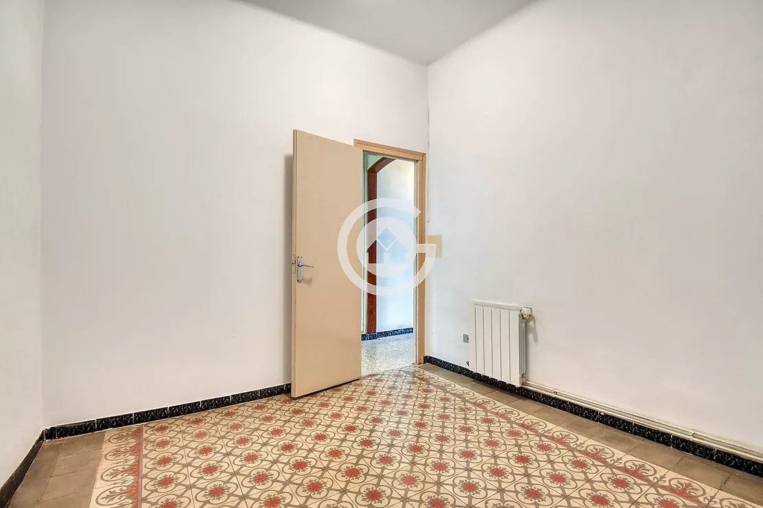 TOWNHOUSE WITH COMMERCIAL PREMISES IN THE CENTRE OF PALAFRUGELL A PROJECT WITH ENDLESS POSSIBILITIES