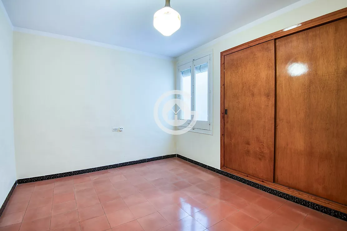 TOWNHOUSE WITH COMMERCIAL PREMISES IN THE CENTRE OF PALAFRUGELL A PROJECT WITH ENDLESS POSSIBILITIES