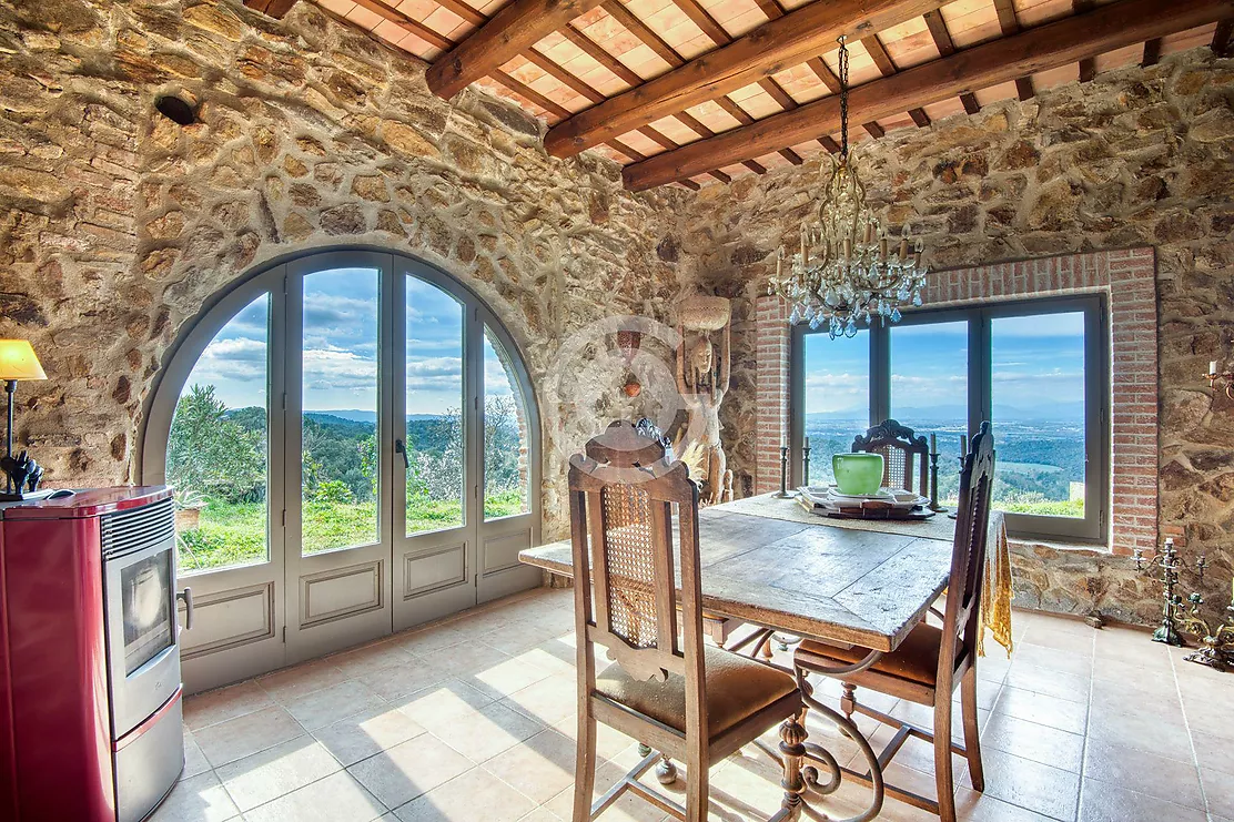 Can Merla, fully renovated 1853 farmhouse