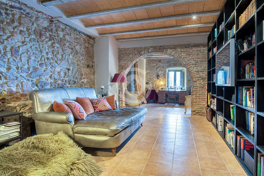 Can Merla, fully renovated 1853 farmhouse