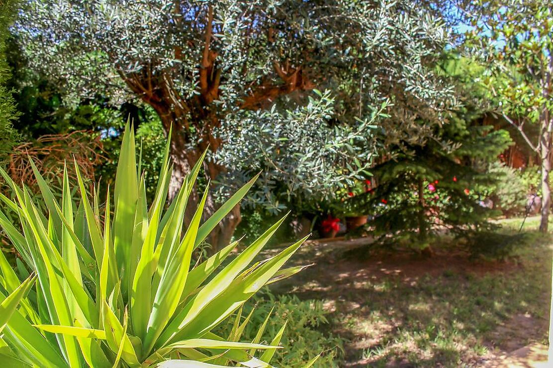 Magnífica casa cantonera amb jardí a Esclanyà