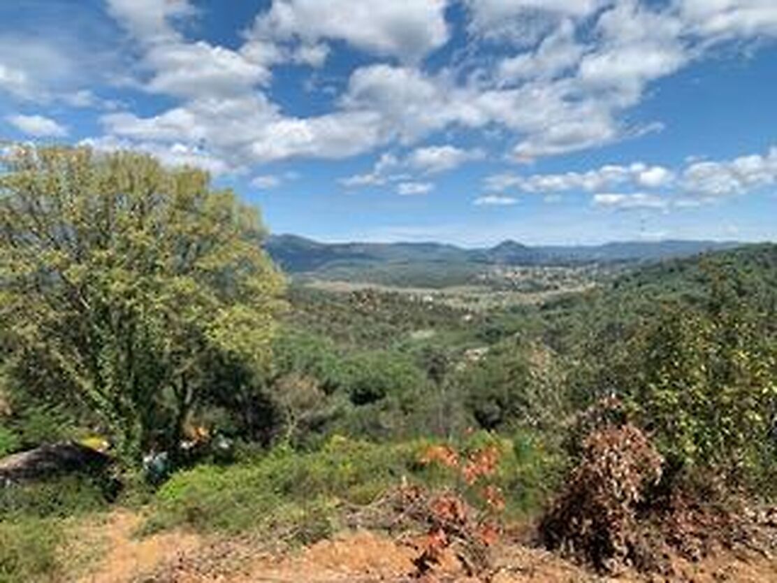 SOLAR EN LA URBANIZACION  BOSCOS MONTNEGRE