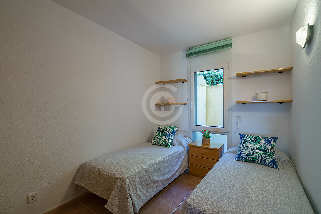 Ground floor with garden and parking space in Calella de Palafrugell