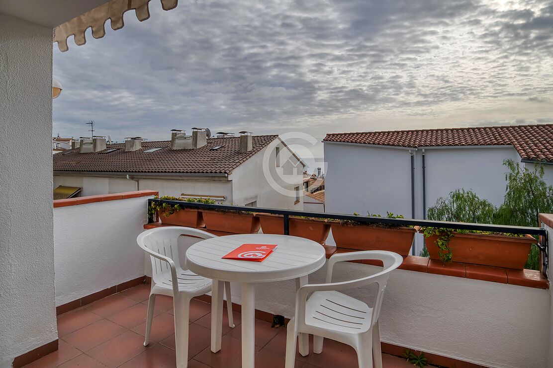 Penthouse avec vue sur la mer à 50 mètres de la plage