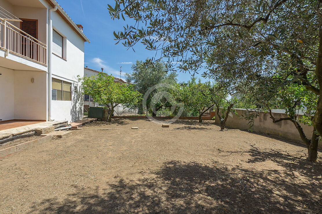 Fantastic detached house in Mas Ambrós.