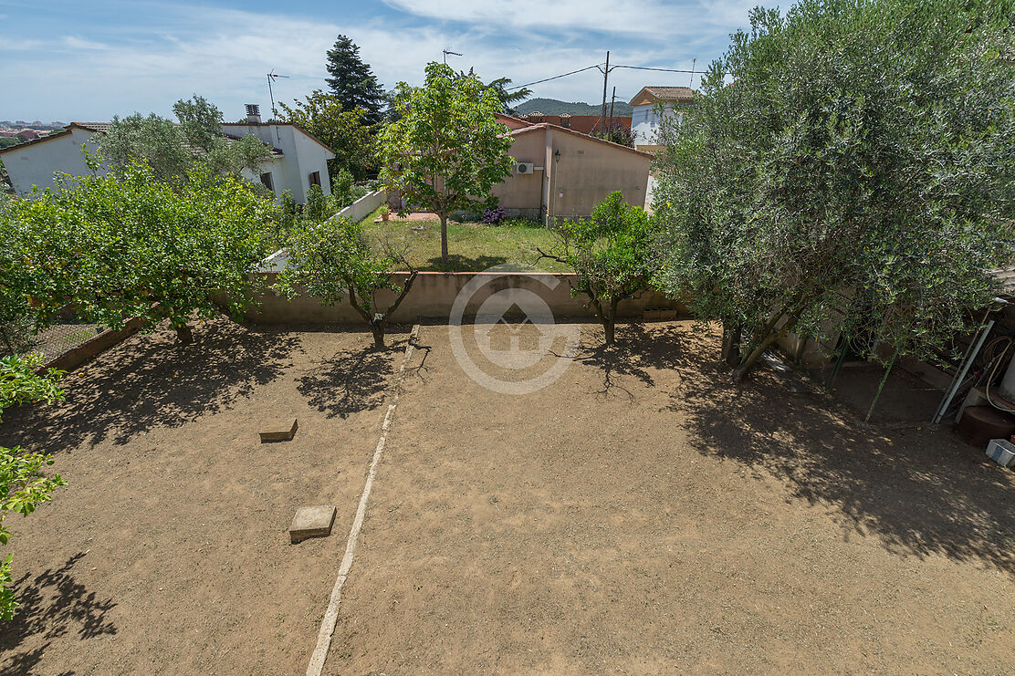 Fantastic detached house in Mas Ambrós.