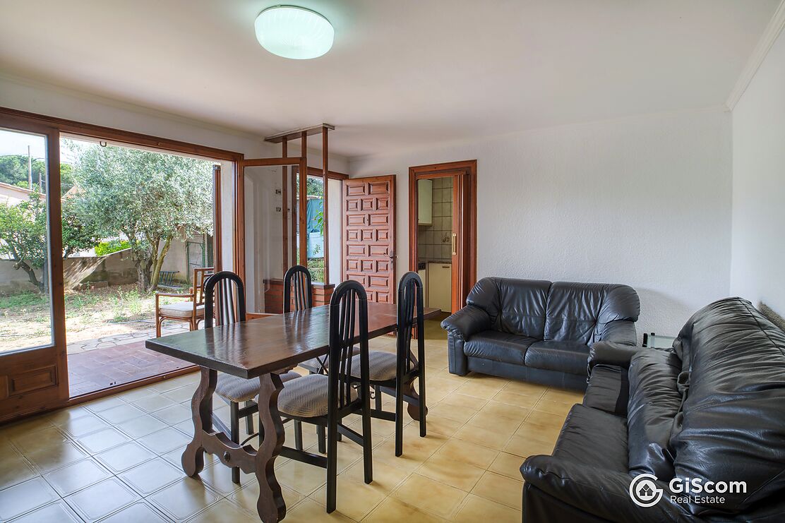 Fantastic detached house in Mas Ambrós.