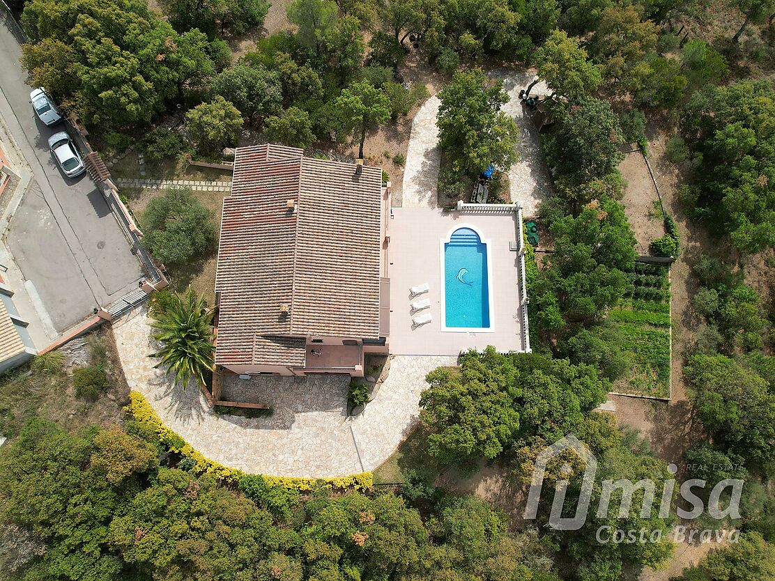 Casa impresionante con gran parcela y vistas espectaculares en ubicación muy tranquila cerca de Calonge