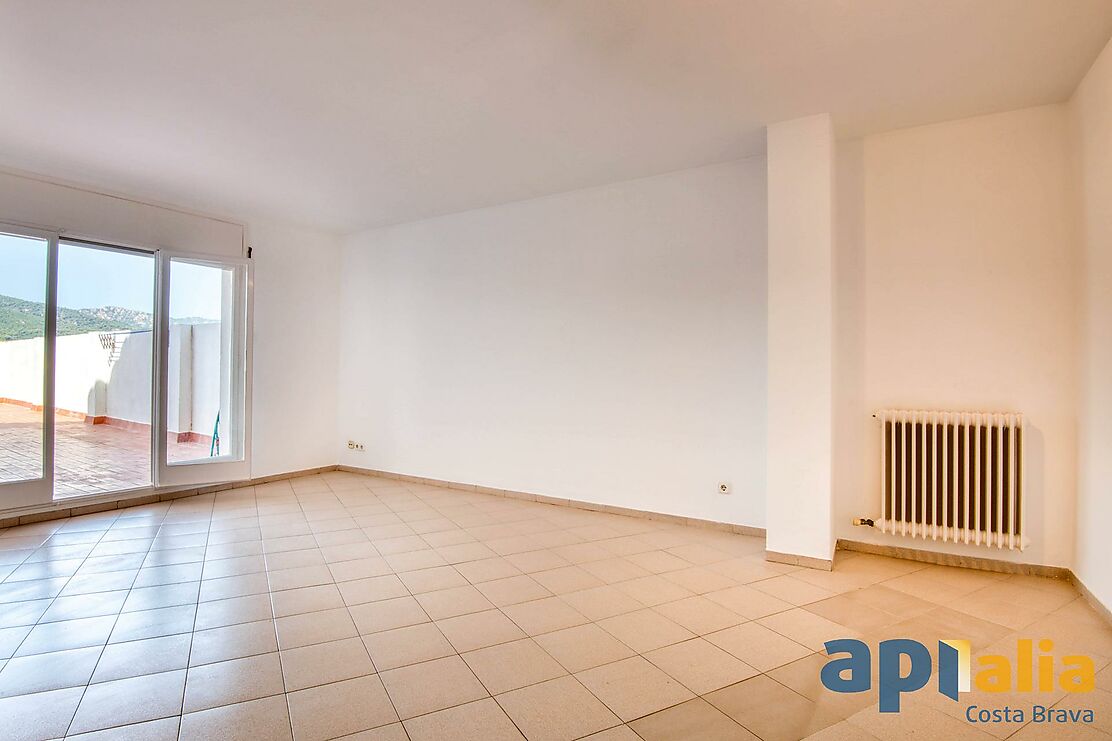 APARTMENT IN CITY CENTER, WITH A TERRASSE ABOUT 57 M2