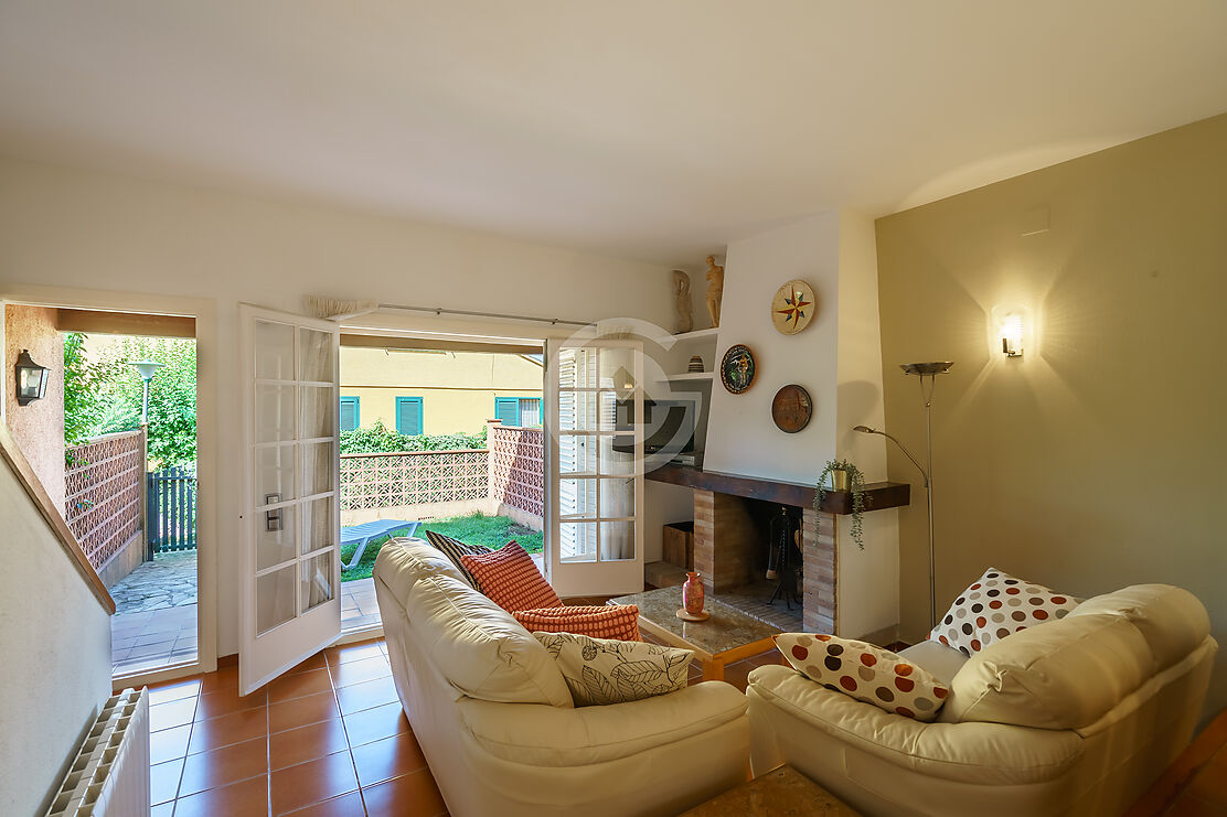 Impeccable townhouse in Calella de Palafrugell.