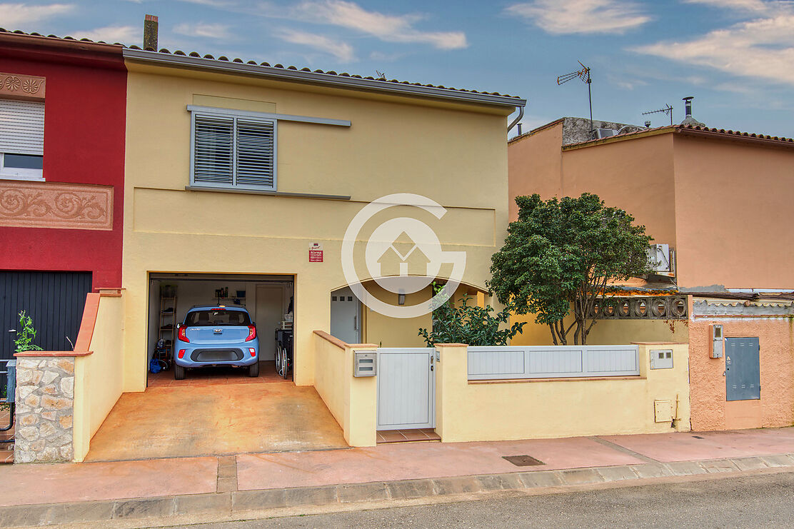 Bonita casa adosada en venta en Palafrugell