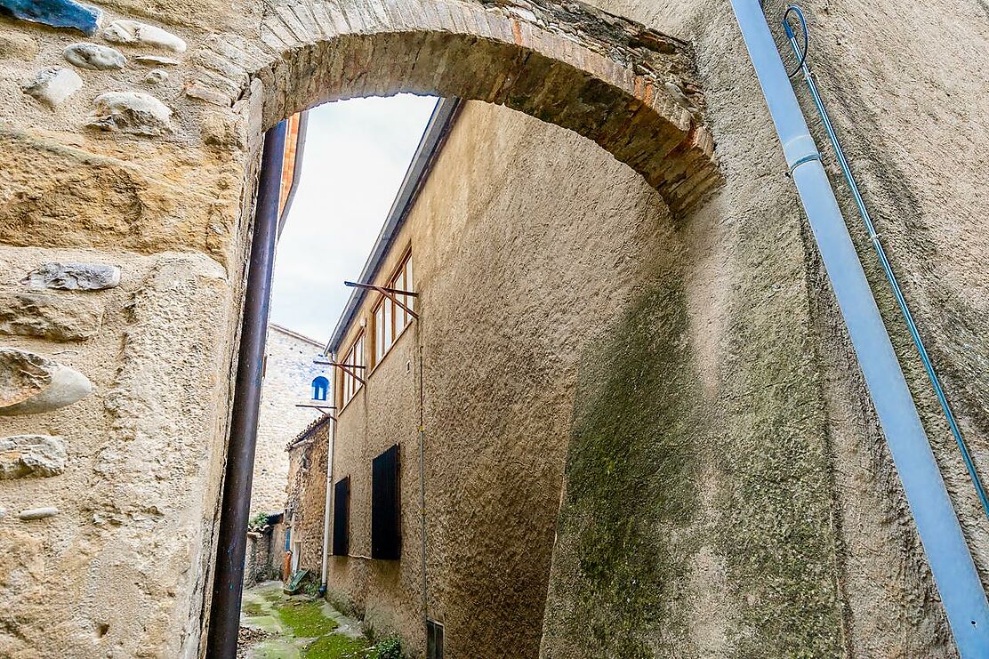 Autentica casa de Pueblo en Orfes