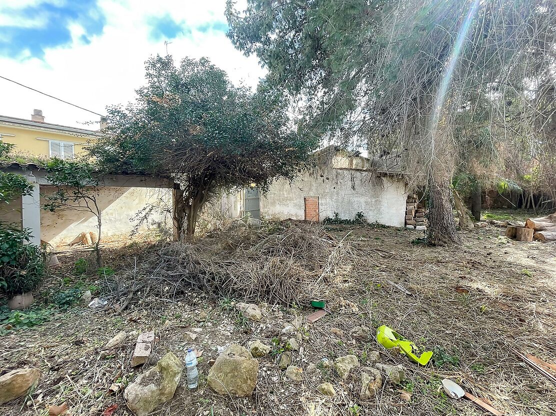 Land for sale near the centre of Palafrugell